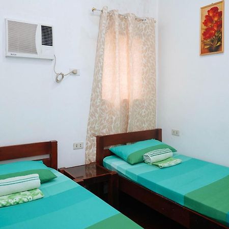 C Star Travellers Inn Oslob Dış mekan fotoğraf