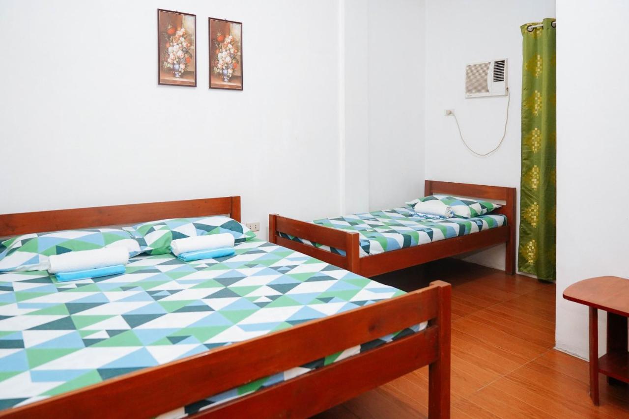 C Star Travellers Inn Oslob Dış mekan fotoğraf