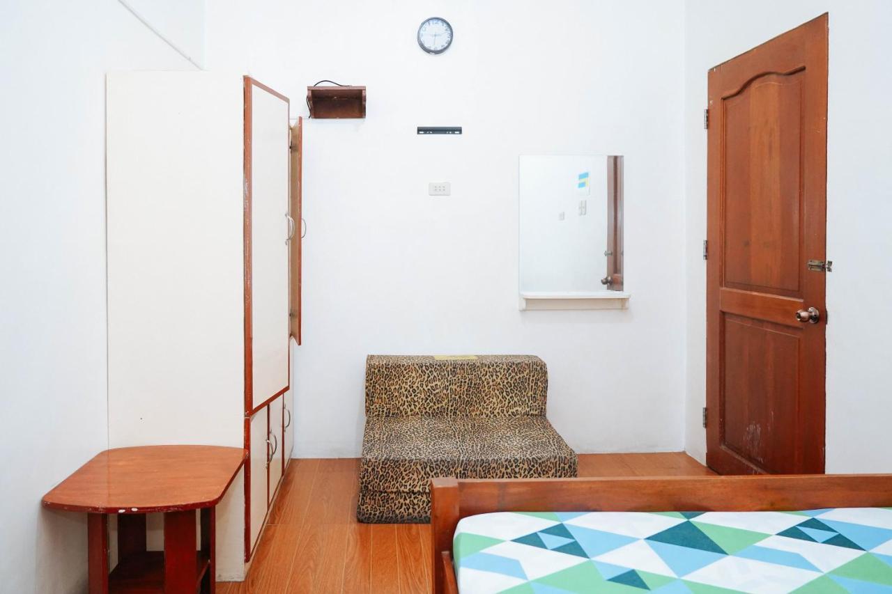 C Star Travellers Inn Oslob Dış mekan fotoğraf